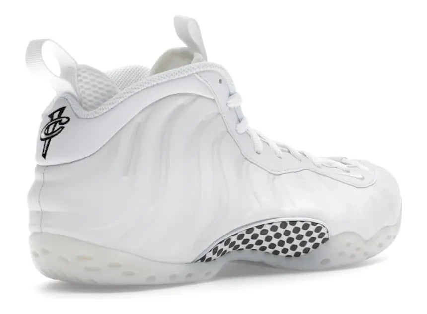 Nike Air Foamposite One Triple White