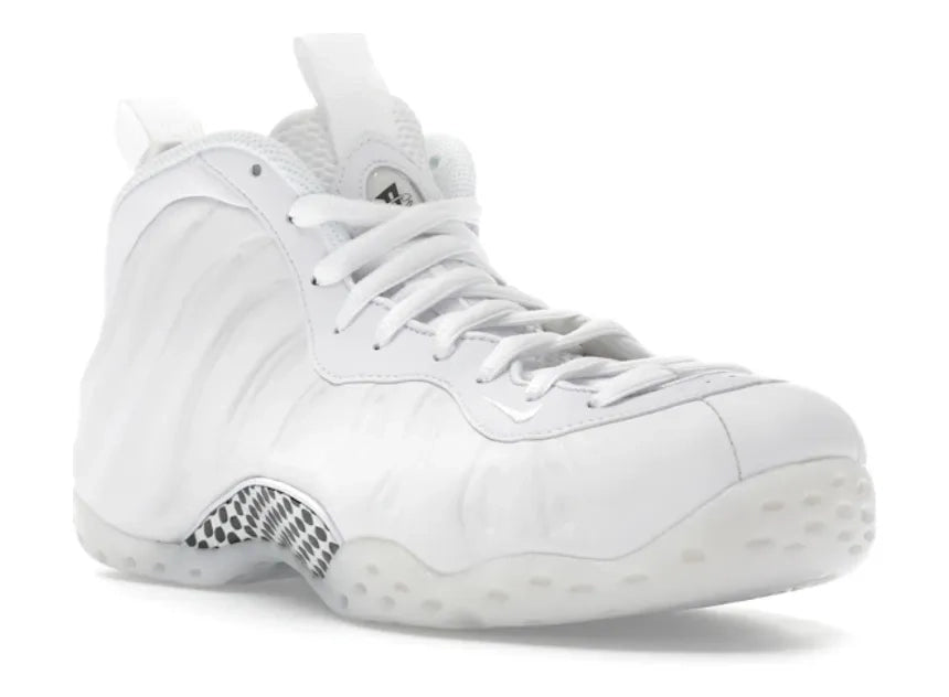 Nike Air Foamposite One Triple White