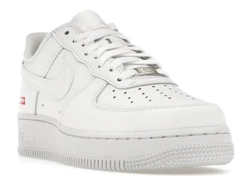 Nike Air Force 1 Low Supreme White